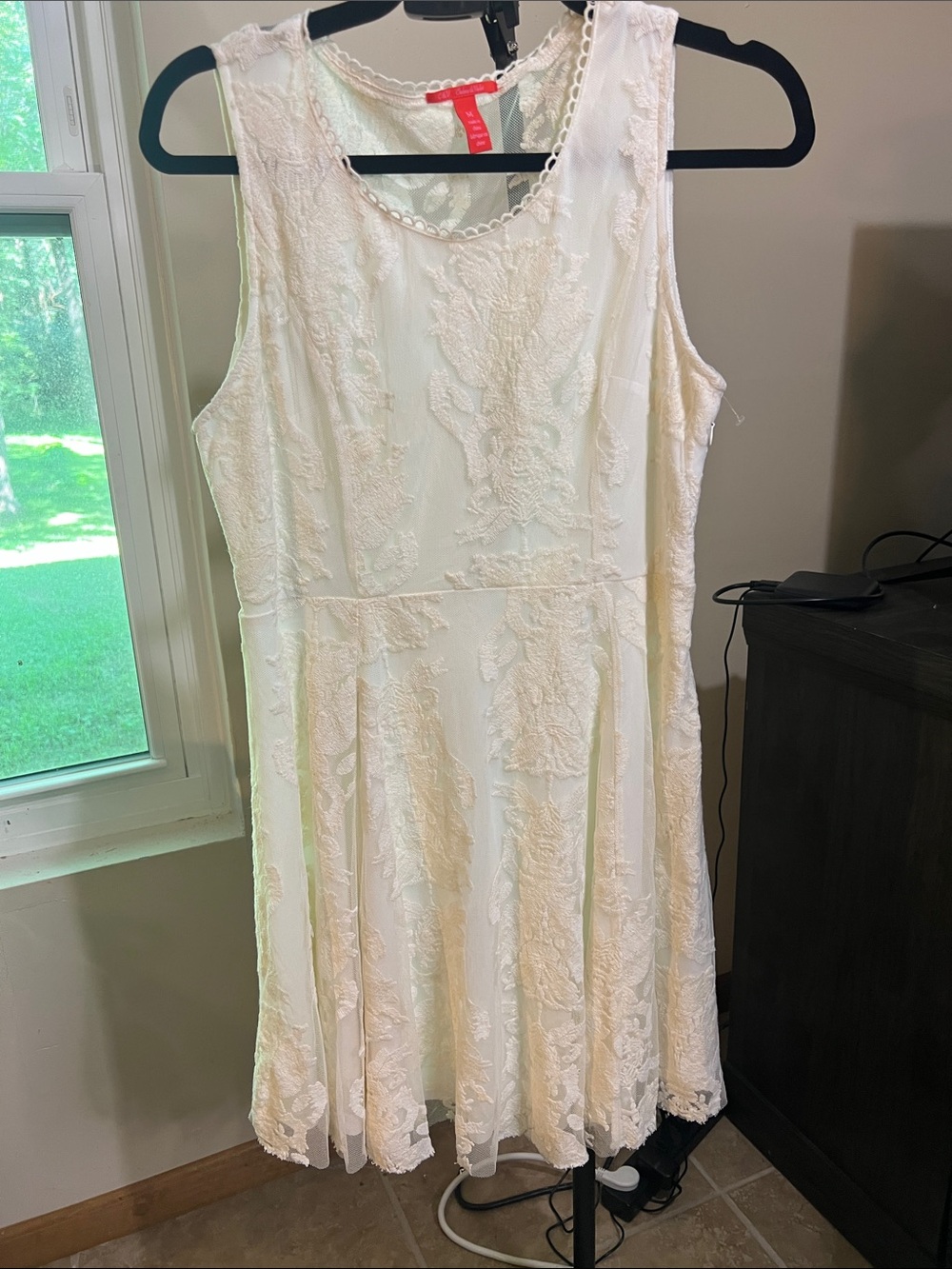 Chelsea & Violet Ivory Lace Sleeveless Fit-and-Flare Dress 2293